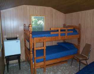 Cabin Rentals with Private Bath with Hot Showers